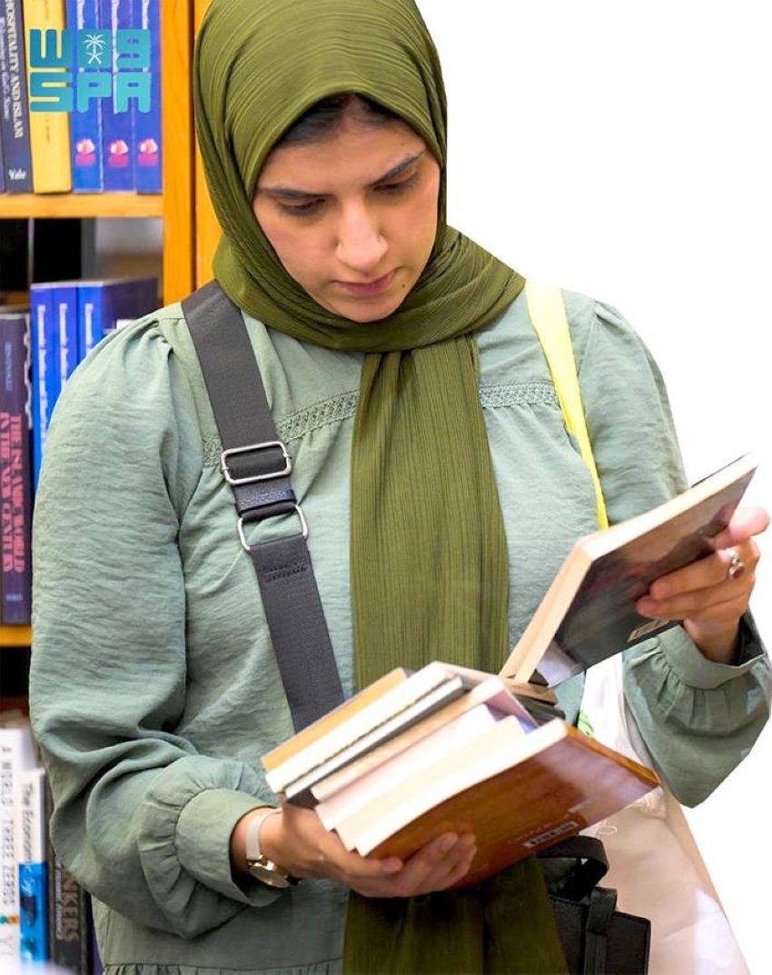 2000-دار-و25-دولة-في-«الرياض-تقرأ»