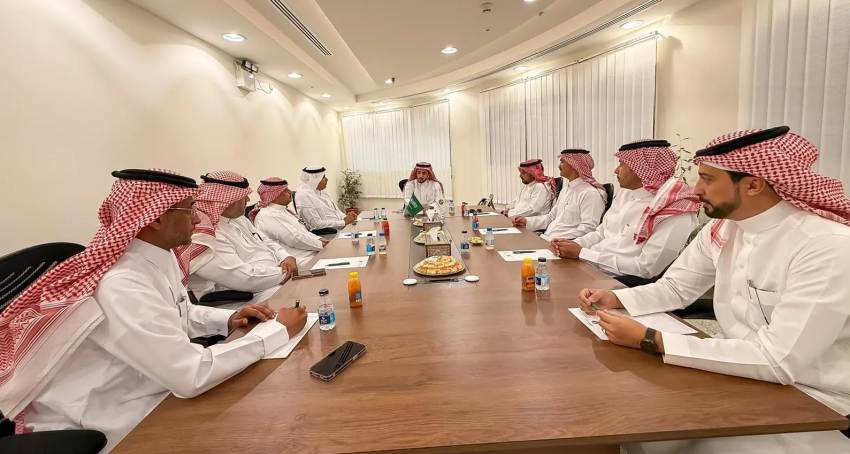 مدير-بيئة-الجوف-يبحث-مع-مسؤولي-8-جهات-شقيقة-رفع-كفاءة-الأداء