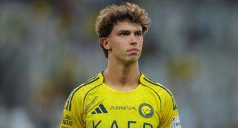 البرازيلي-جواو-فيلكس-لاعب-النصر-يفوز-بجائزة-أفضل-لاعب