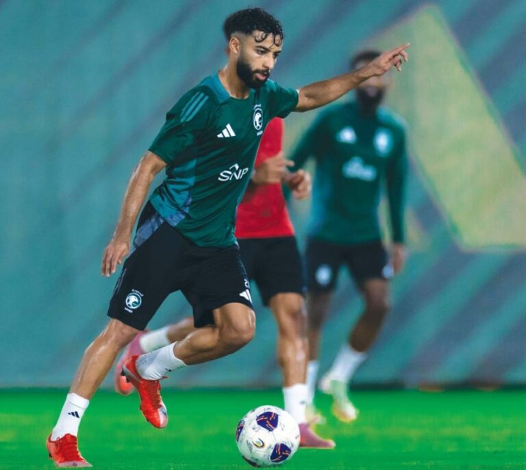 الأخضر-يرفع-درجات-الاستعداد-لمواجهة-إندونيسيا