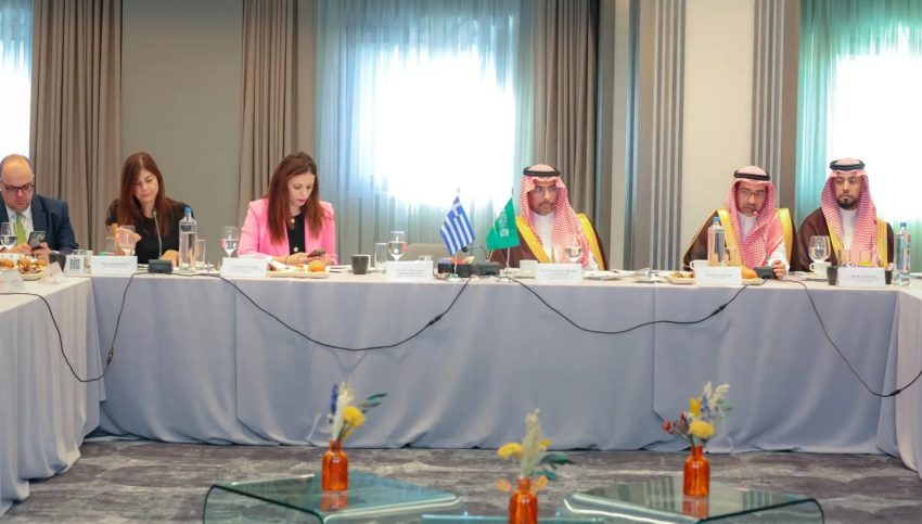 وزير-الصناعة-يترأس-اجتماع-الطاولة-المستديرة-لتعزيز-الشراكات-السعودية-اليونانية