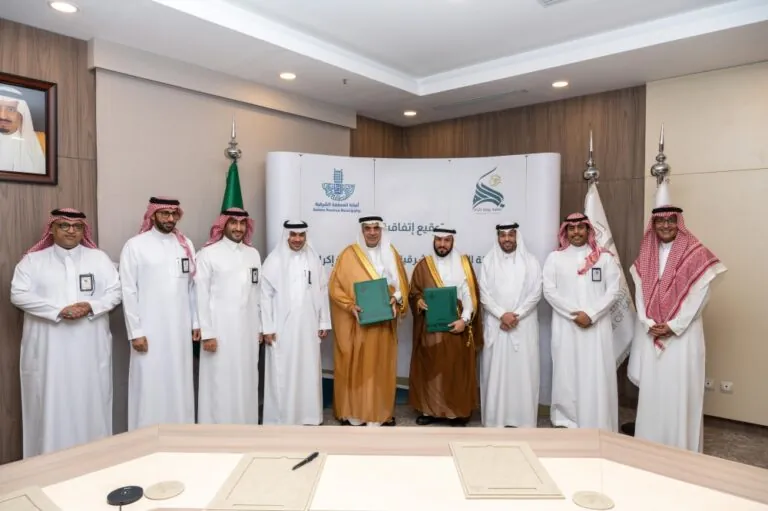 اتفاقية-لتطوير-خدمات-المقابر-ومراكز-إكرام-الموتى-بالشرقية