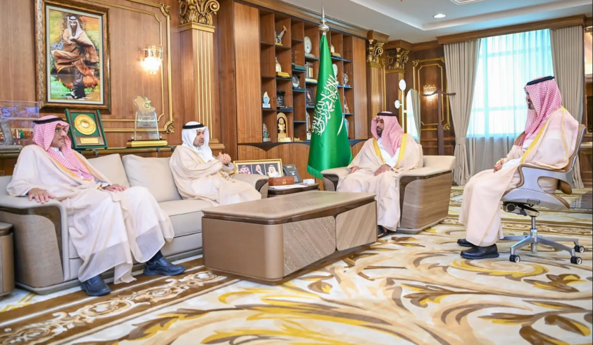 أمير-جازان-ووزير-الصحة-يستعرضان-المشروعات-الصحية-المنفذة-والجاري-تنفيذها-بالمنطقة