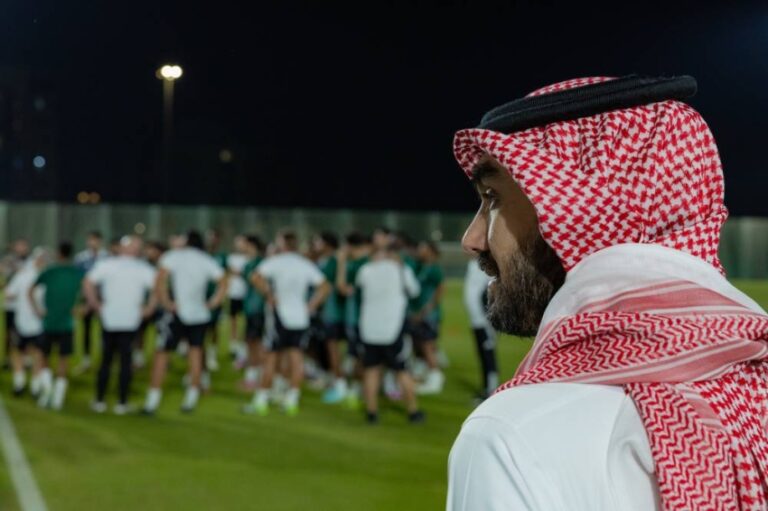 الأخضر-يضع-اللمسات-النهائية-لمواجهة-العراق-الحاسمة