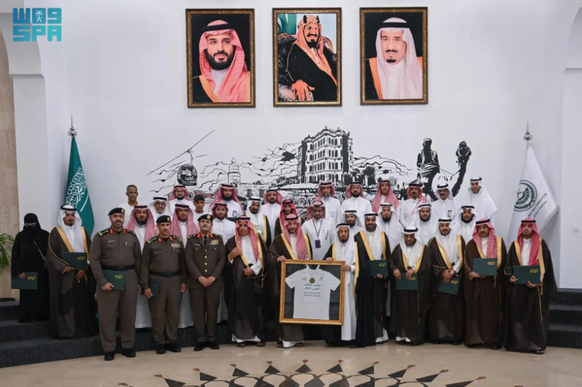 محافظ-الطائف-يكرّم-الجهات-المشاركة-في-الماراثون-الصحي-الأول