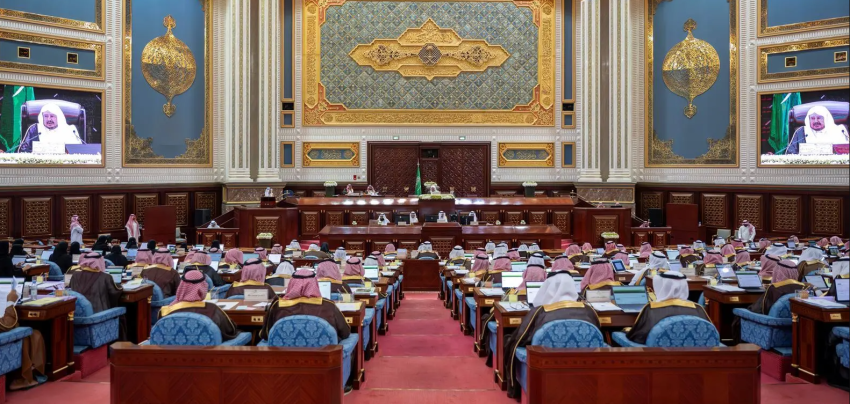 الشورى-يدعو-لتوسيع-الإسكان-التنموي.-وتأهيل-الخريجين-للعمل-في-الشركات-العالمية-بالمملكة