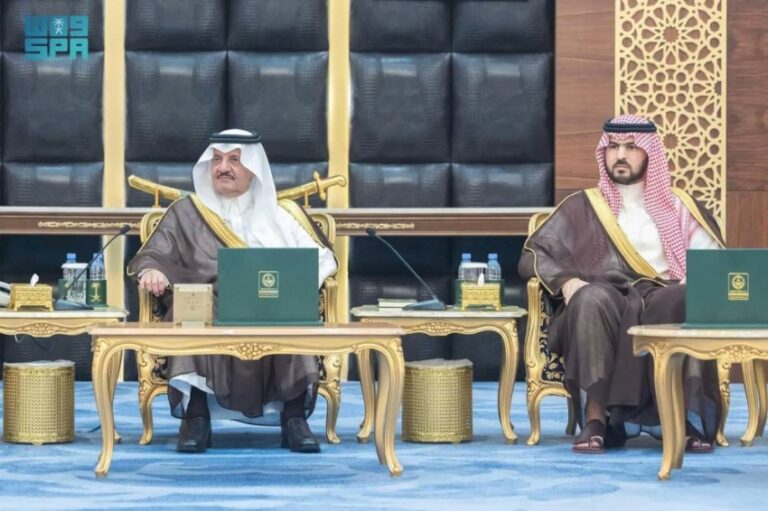 أمير-الشرقية-يستقبل-منسوبي-الهيئة-السعودية-للمدن-الصناعية-ويشيد-بدورها-في-تعزيز-التنمية-الصناعية