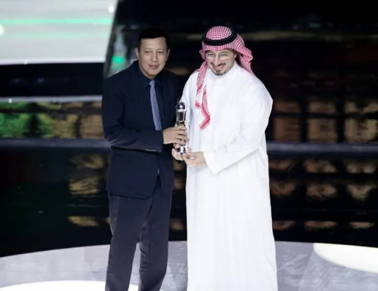 المسحل:-الفوز-بجائزة-أفضل-اتحاد-في-آسيا-يعكس-قيمة-المملكة-كمحور-رئيسي-للكرة