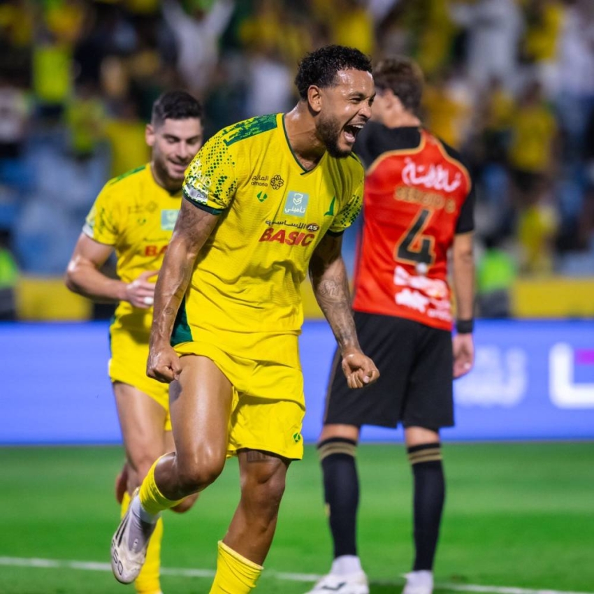 الخليج-يمزق-شباك-الرياض-برباعية-في-دوري-روشن