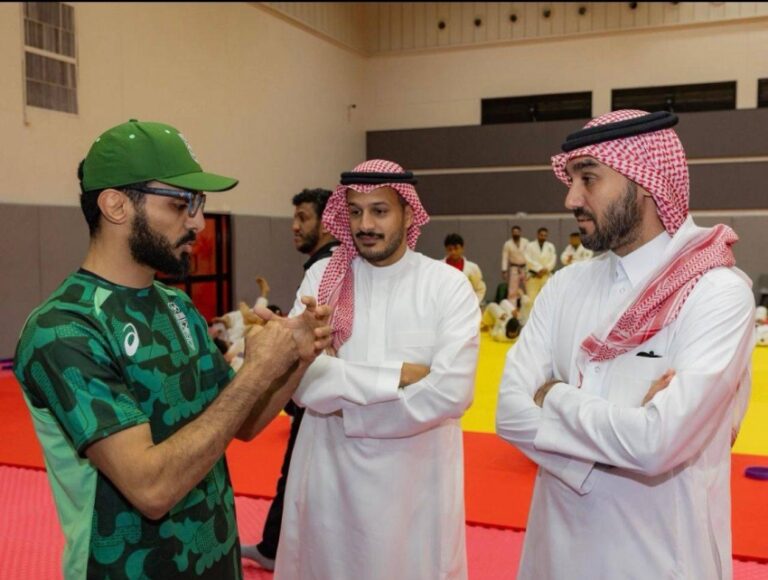 الفيصل-يصل-البحرين-لترؤس-الوفد-السعودي-في-الألعاب-الآسيوية