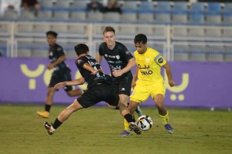 دوري-يلو-العلا-يحسم-القمة.-والفيصلي-والطائي-يسجلان-الفوز-الأول