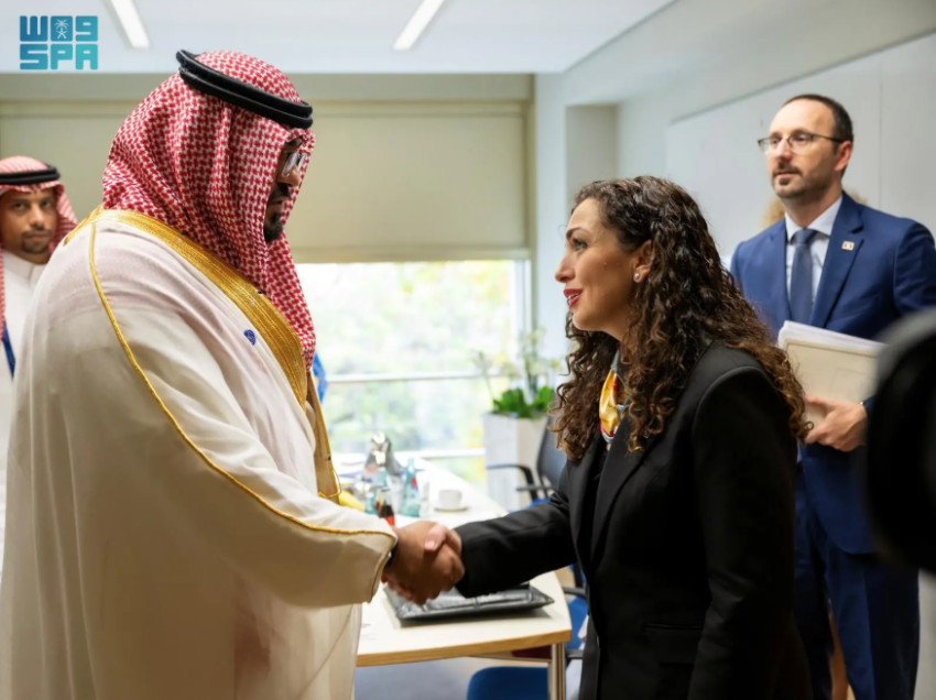 رئيسة-جمهورية-كوسوفو-تجتمع-مع-وزير-الاقتصاد-ويناقشان-العلاقات-الاقتصادية-بين-البلدين-وسبل-تعزيزها