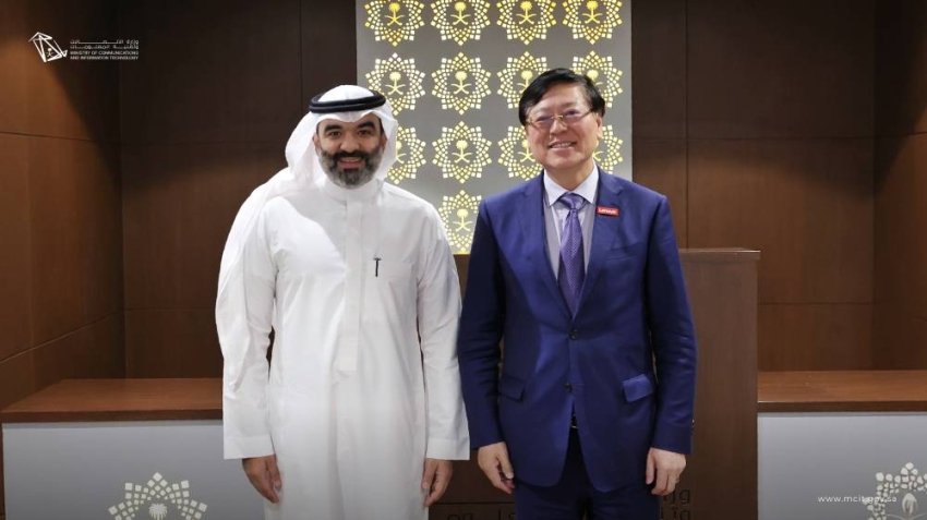 السواحة-يناقش-مع-رئيس-lenovo-الشراكة-في-مجالات-الذكاء-الاصطناعي