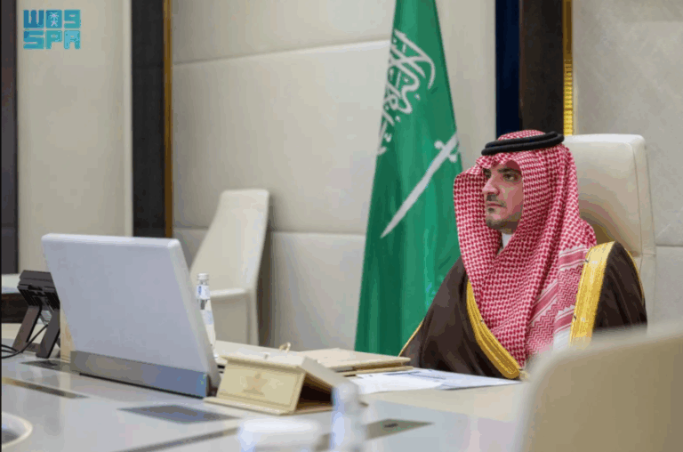 الأمير-عبدالعزيز-بن-سعود-يدشّن-وحدة-الأورام-المتنقلة-بوزارة-الداخلية