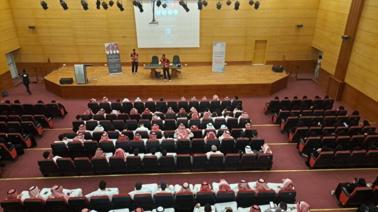 الهلال-الأحمر-بالحدود-الشمالية-يدرب-700-متدرب-ومتدربة-في-طريف