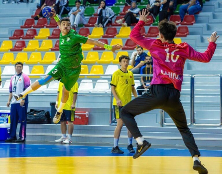 قبضة-الأخضر-في-نهائي-القارة-للمرة-الأولى-بعد-غياب-35-عام