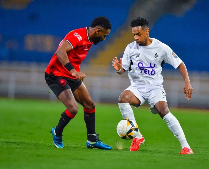 بالأربعة.-الرائد-يكتسح-الجندل-بدوري-يلو