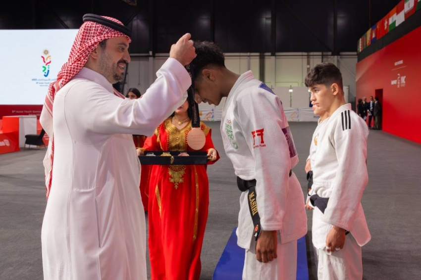 نجم-القادسية-عسيري-يهدي-الوطن-أول-ميدالية-آسيوية-للجودو