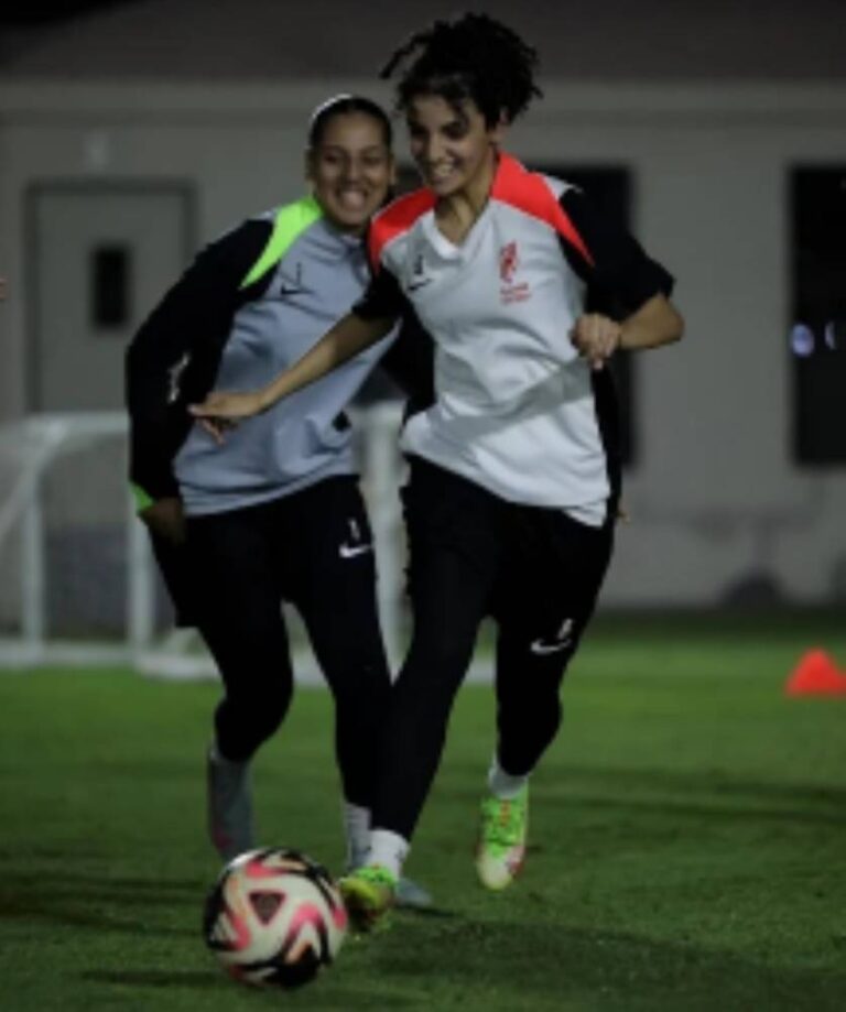 سيدات-القادسية-تحت-17-يختتمن-التحضيرات-ويغادرن-إلى-جدة-لمواجهة-الأهلي