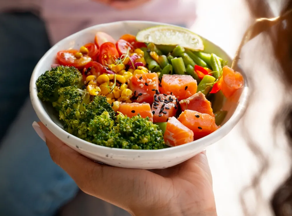 بين-الخيارات-الصحية-والسعرات-الفارغة.-كيف-تجيد-تختار-غذائك؟