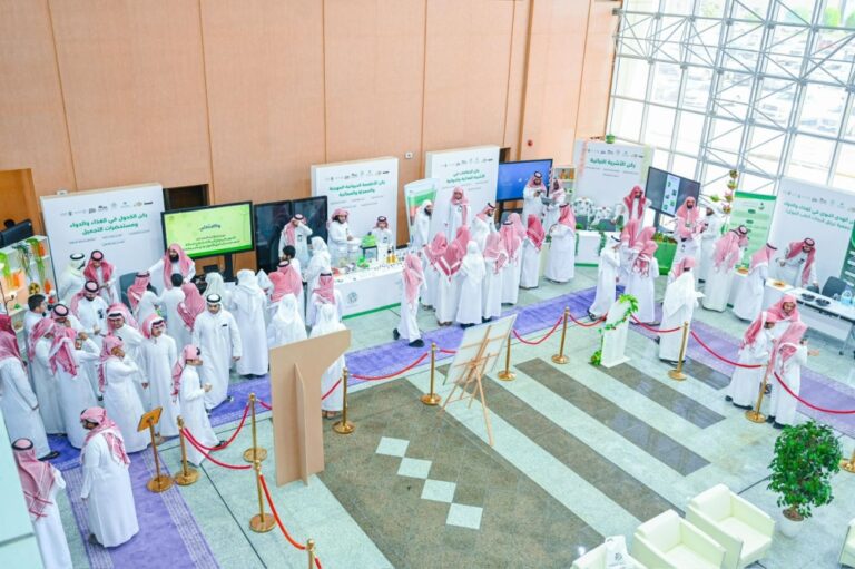 أبحاث-فقهية-طلابية-تعالج-”نوازل“-الغذاء-والدواء-المعاصرة-في-الدمام