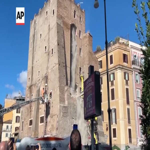 بالفيديو.-انهيار-جزئي-لبرج-من-العصور-الوسطى-في-روما