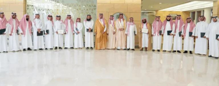 محافظ-الدرعية-يكرم-المزارعين-المشاركين-في-موسم-التمور-لعام-1447هـ