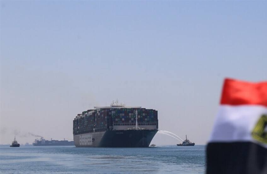 قناة-السويس-تحقق-أرقاما-قياسية-بعد-وقف-حرب-غزة