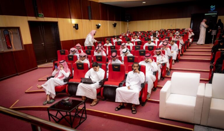 200-شاب-وفتاة-يتنافسون-على-مقاعد-”أثر”-لوظائف-المسؤولية-الاجتماعية