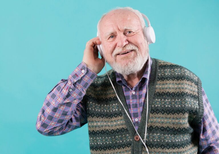 لكبار-السن.-استماع-أو-عزف-الموسيقى-بانتظام-يحافظ-على-ذاكرة