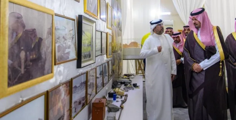 أمير-المدينة-يزور-منجم-مهد-الذهب-ويشيد-بالجهود