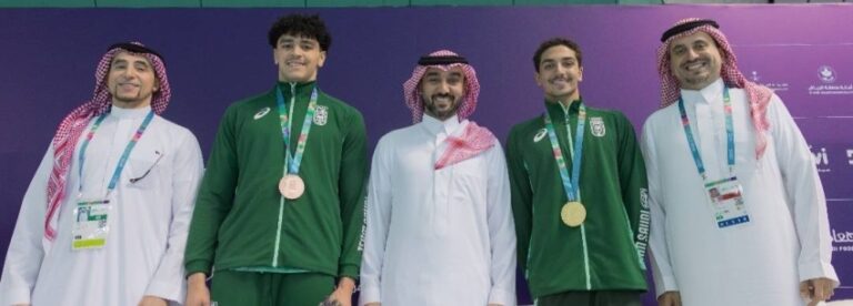 السراج-يطير-بذهب-السباحة-في-إسلامية-الرياض