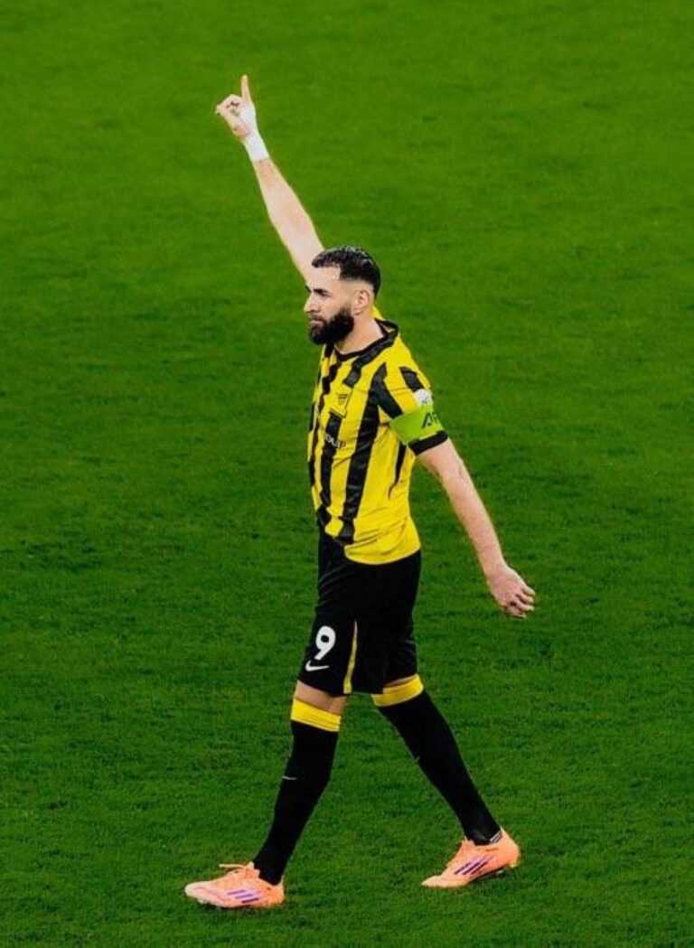 الاتحاد-يستعد-لتجديد-عقدي-بنزيما-وبيريرا