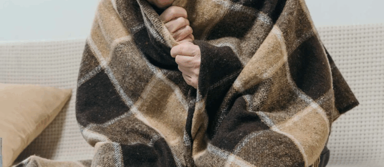 كيفية-إسعاف-المصاب-بانخفاض-درجة-حرارة-الجسم-في-الشتاء