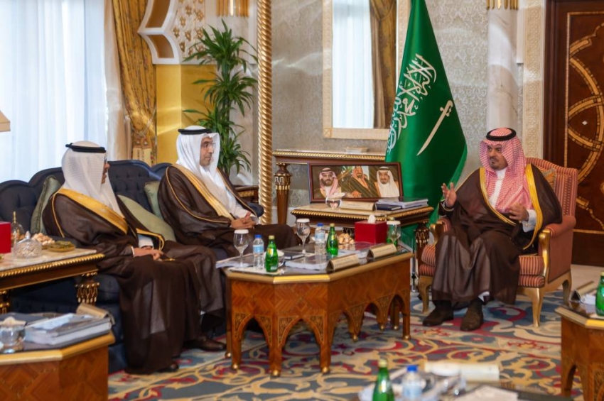 نائب-أمير-منطقة-مكة-المكرمة-يرأس-مجلس-نظارة-وقف-الملك-عبدالعزيز-للعين-العزيزية