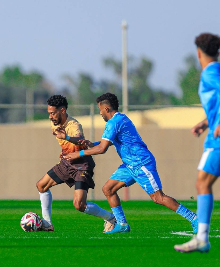 برأسية-جميلة.-العمران-يلحق-القارة-خسارة-جديدة-ويحكم-قبضته-على-الصدارة