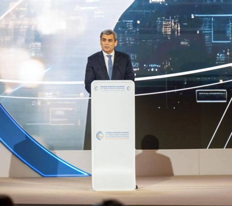 إبراهيموفيتش-يؤكد-خلال-مشاركته-في-مؤتمر-اليونيدو-أهمية-الابتكار-الصناعي