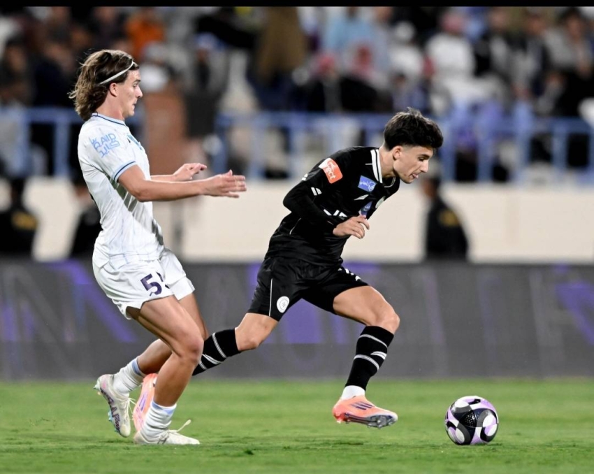 الأخدود-يفرض-التعادل-على-الشباب-1-–-1