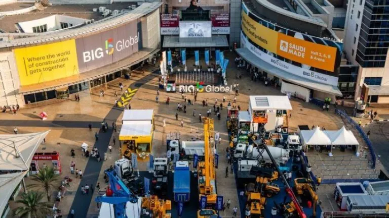 50-شركة-وطنية-في-معرض-الخمسة-الكبار