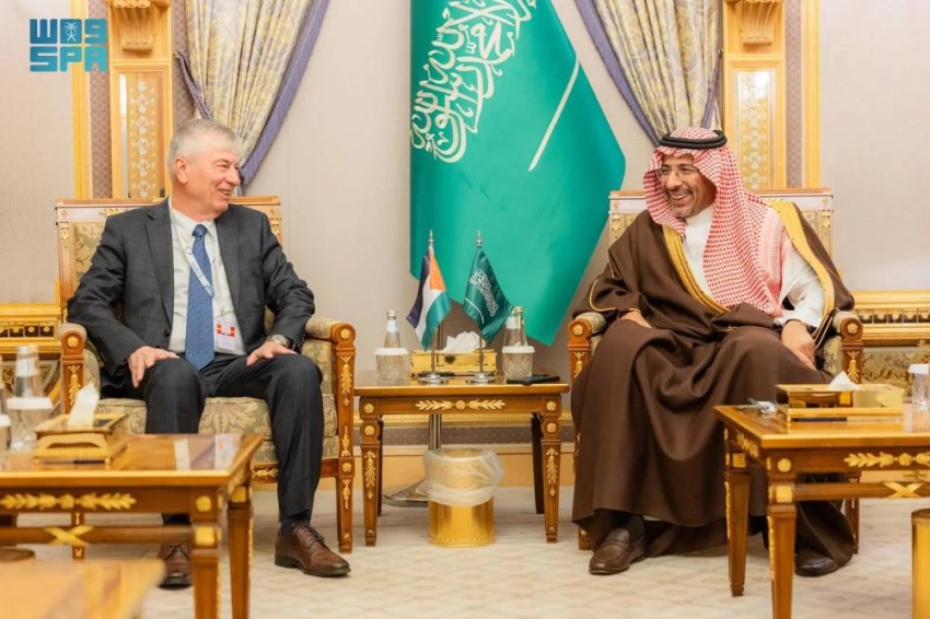 الخريف-يبحث-تعزيز-التعاون-الصناعي-والتعديني-مع-عدد-من-الدول-الصديقة