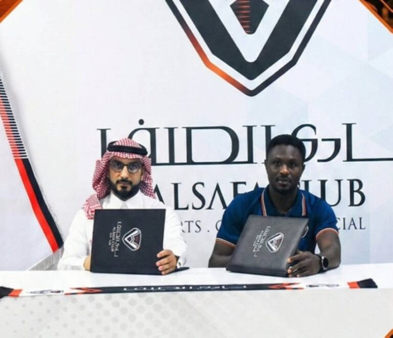 الصفا-يوقع-مع-الماجدي-و-عبدالرحيم-لتدريب-السلة