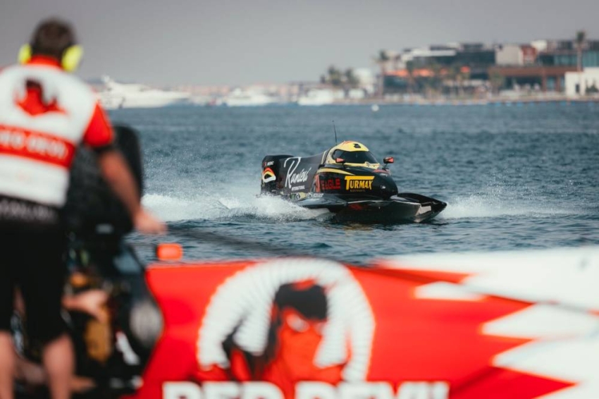 انطلاق-التجارب-الحرة-استعدادًا-لبدء-منافسات-بطولة-العالم-للزوارق-السريعة-الفورمولا1-(f1h2o)-بجدة 