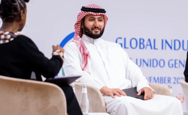 فهد-بن-منصور-يؤكد-أهمية-استثمار-طاقات-الشباب-في-مجالات-الريادة