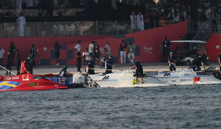 جدة-ترفع-مستوى-المنافسة-في-اليوم-الثاني-للزوارق-السريعة-(f1h2o)