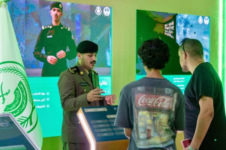 وزارة-الداخلية-تختتم-مشاركتها-في-معرض-الطيران-العام-2025