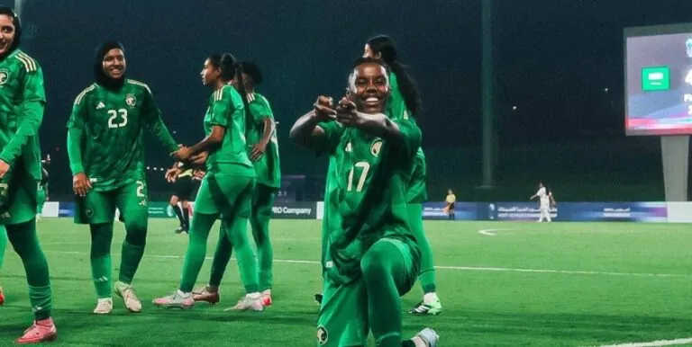 أخضر-السيدات-يلاقي-المنتخب-الفلسطيني-في-نصف-نهائي-غرب-آسيا.-اليوم