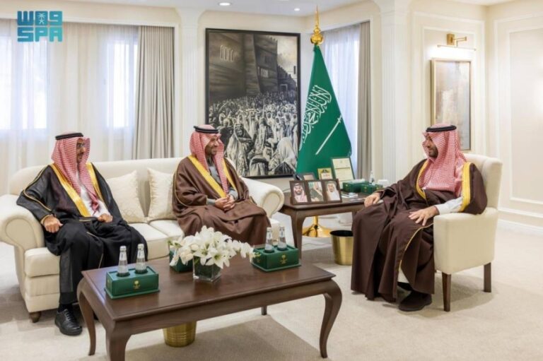 نائب-أمير-الجوف-يستقبل-وكيل-الداخلية-لشؤون-المناطق
