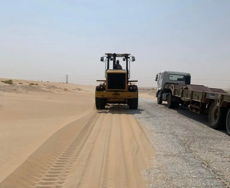 إزالة-16-ألف-طن-رمال-لفتح-طرق-الهجر-والأحياء-ببقيق