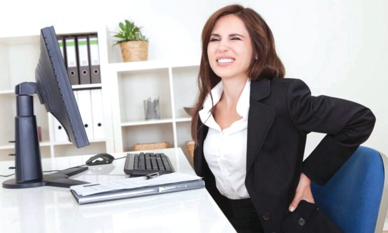 8-مضاعفات-لممارسة-الجلوس-بشكل-خاطئ.-تجنبها-بهذه-الطرق