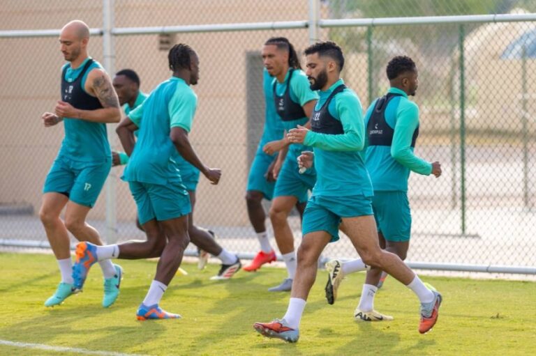 الفيحاء-يعسكر-في-العين-الإماراتية-خلال-فترة-التوقف